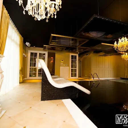 Romance Marine Aparthotel شقة فندقية 4*