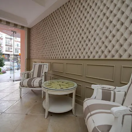 Romance Marine Aparthotel شقة فندقية