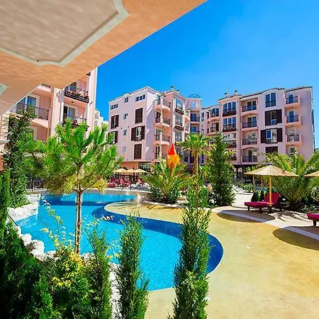 شقة فندقية Romance Marine Aparthotel 4*