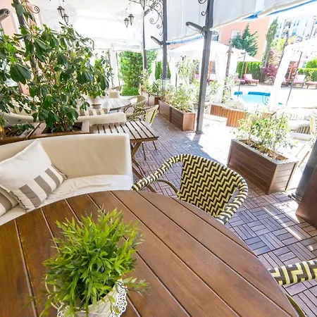 شقة فندقية Romance Marine Aparthotel