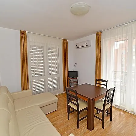 Romance Marine Aparthotel Апарт-отель