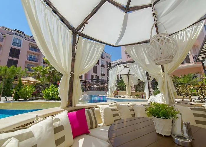 Romance Marine Aparthotel Апарт-отель Солнечный берег