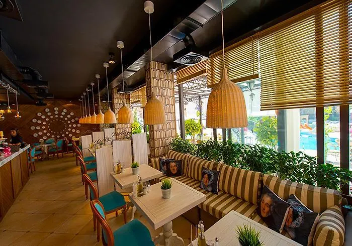 Romance Marine Aparthotel Σάνι Μπιτς