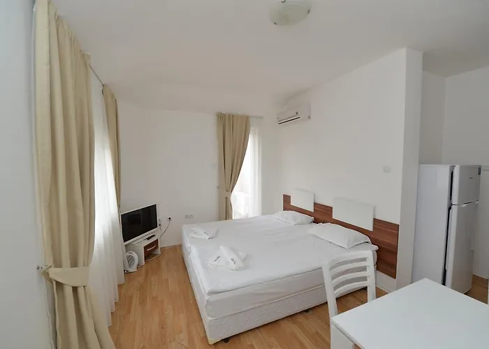 Romance Marine Aparthotel Ξενοδοχείο με διαμερίσματα