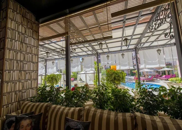 Romance Marine Aparthotel Ξενοδοχείο με διαμερίσματα