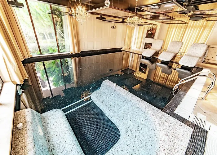 Romance Marine Aparthotel Ξενοδοχείο με διαμερίσματα 4*